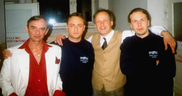 Zdjęcia moje z różnymi znanymi osobami - Ja z kolegą i Bończak z Wawrzeckim.jpg