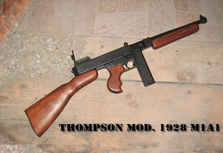 Broń2 - karabin-thompson-mod-192_1785.jpg