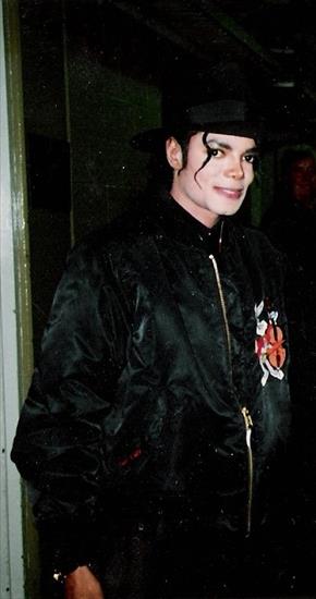 Michael Jackson - 1286126293.jpg