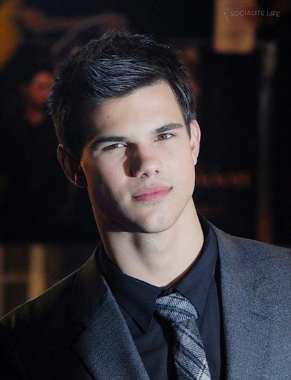 Taylor Lautner - gallery_main-a-year-in-twilight-awards-2009-51.jpg