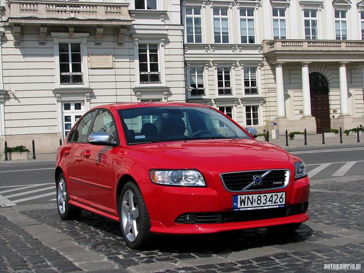 03 - volvo_s40_d5_r-design_2008_03.jpg