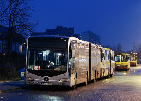 Autobusy - Mercedes E - 4.jpg