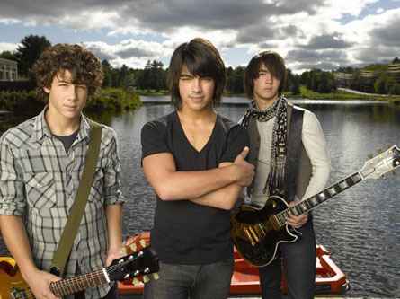 Jonas Brothers - Camp-Rock-movie-01.jpg