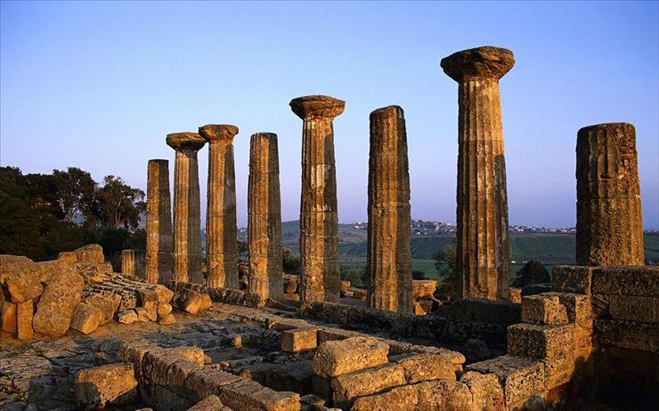 TAPETY ZNANE MIEJ... - Italy, Tempio di Ercole - Parco Archeologico e P...dei Templi di Agrigento Hera Temple in Agrigento.jpg