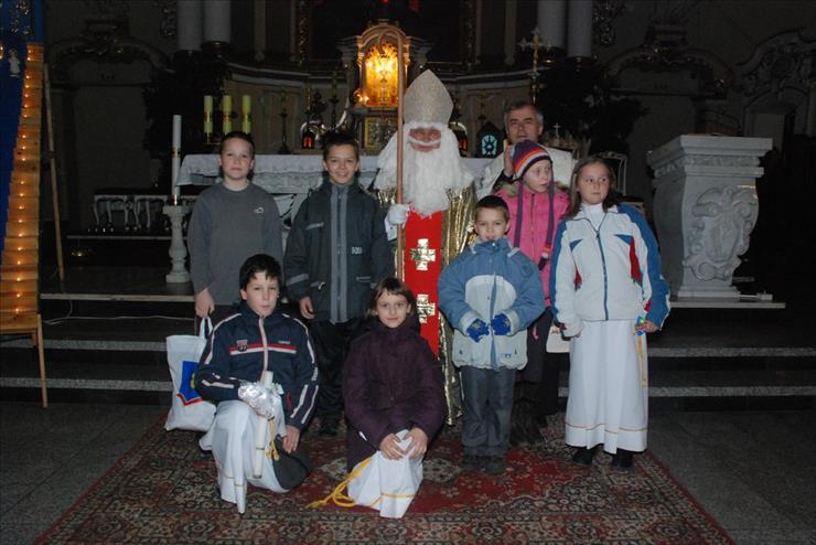 Mikołaj w kościele - DSC_2449.JPG
