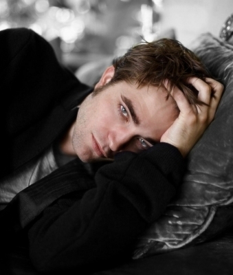 Stewart Shining 2009 - Robert-Pattinson-Shining.jpg