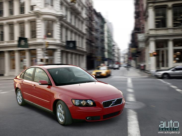 03 - volvo_s40_2003_02_s.jpg