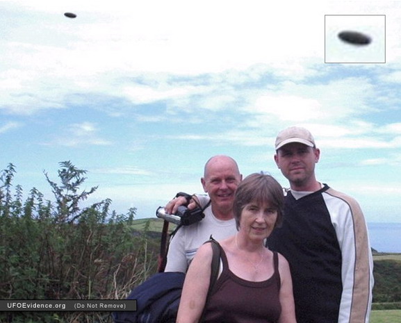 TAJEMNICE UFO - 2005  -  Tintagel , Cornwall, United Kingdom.jpg