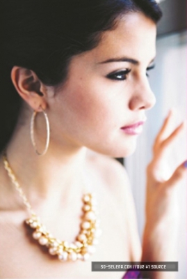 Selena Gomez - normal_004.jpg
