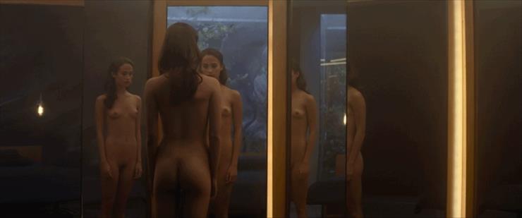 GIFY - Alicia Vikander Nude - Ex Machina.gif