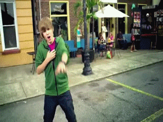 animacje - One-less-lonely-girl-justin-bieber-9722243-320-240.gif