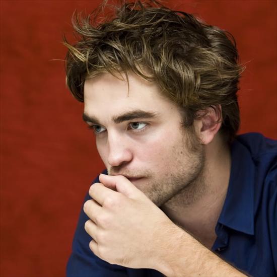 Robert Pattinson - 0001gxwr-1.jpg