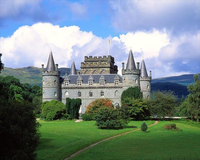 Zamki i palace - Inverary_Castle,_Scotland_2.jpg