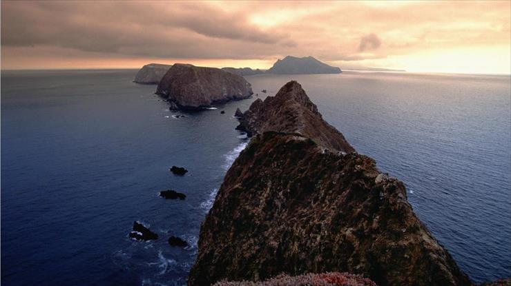Tapety - view_from_inspiration_point_channel_islands_national_park_california_3-1366x768.jpg