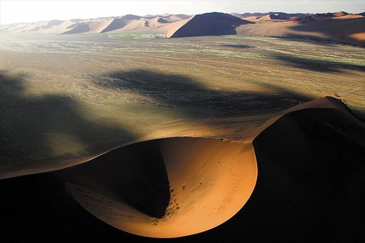 Magiczny świat - Pustynia Namib.jpg