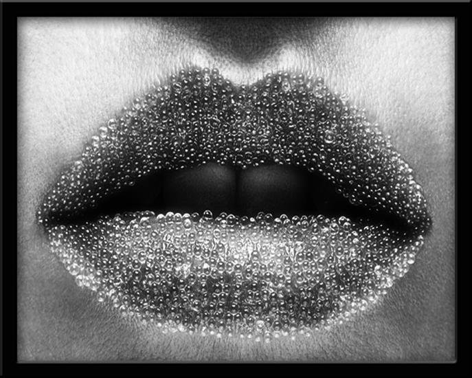 ZDJĘCIA - USTA - Jewelled_Lips_by_welshdragon1.jpg