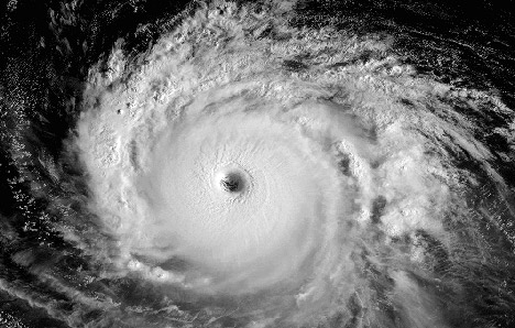 TORNADA - huragan.jpg