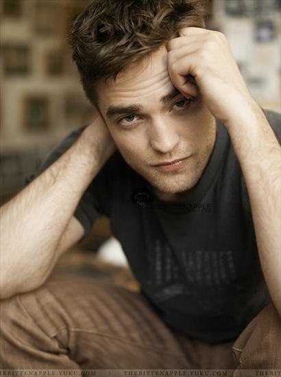 Robert Pattinson Edward Cullen - 009q5wf0.jpg