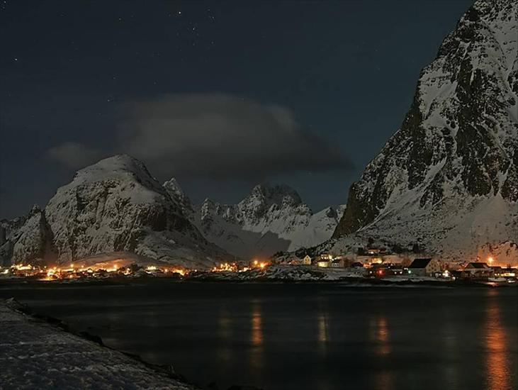 Norwegia - noc.jpg