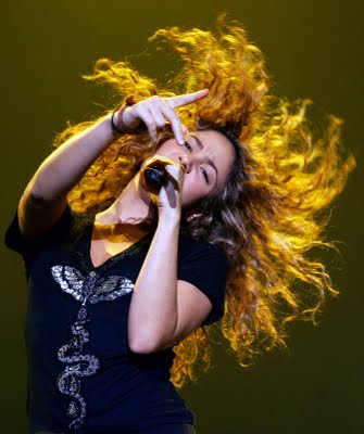 Shakira illuminati - 42260_Shakira_ConcertCoruna_003.jpg